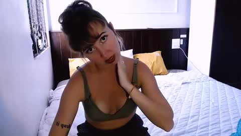 Snapshot of riri_rich chatting on 03/06/25, 05:46 Rita online show from 03/06/25, 05:46