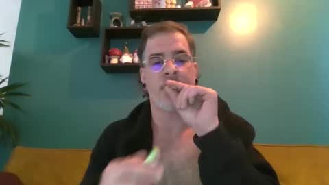 Snapshot of risa248_ chatting on 03/14/26, 12:43 risa248_ online show from 03/14/26, 12:43