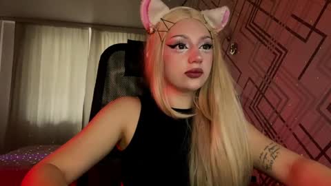 Snapshot of risagardea chatting on 04/05/26, 12:24 Nicole online show from 04/05/26, 12:24