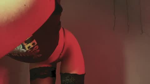 Snapshot of risagardea chatting on 04/11/26, 03:27 Nicole online show from 04/11/26, 03:27