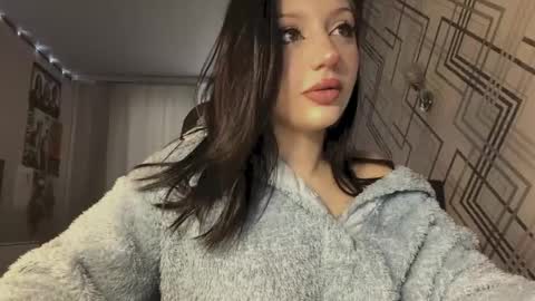 Snapshot of risagardea chatting on 04/22/26, 02:40 Nicole online show from 04/22/26, 02:40