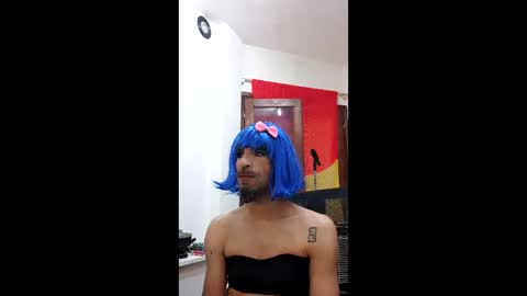 Snapshot of rise4333 chatting on 12/14/25, 08:57 rise4333 online show from 12/14/25, 08:57