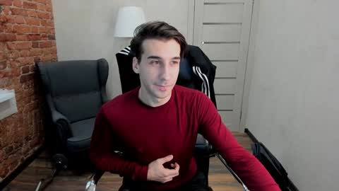 Snapshot of rishu_ chatting on 01/01/25, 10:21 VAnitas online show from 01/01/25, 10:21