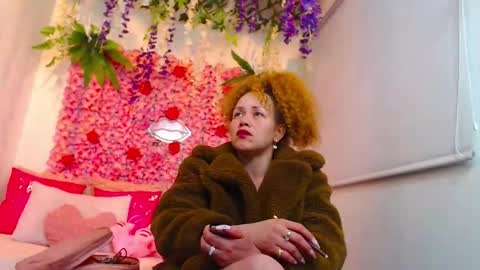 Risitos De Oro online show from 10/17/25, 03:10