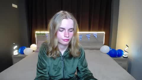 Snapshot of ritakiskis chatting on 09/22/25, 07:49 ritakiskis online show from 09/22/25, 07:49