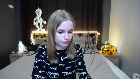 Snapshot of ritakiskis chatting on 10/22/25, 06:51 ritakiskis online show from 10/22/25, 06:51