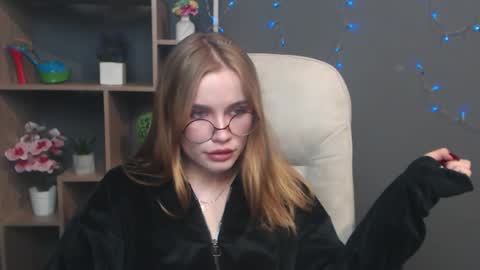 Snapshot of ritakiskis chatting on 11/04/25, 08:30 ritakiskis online show from 11/04/25, 08:30