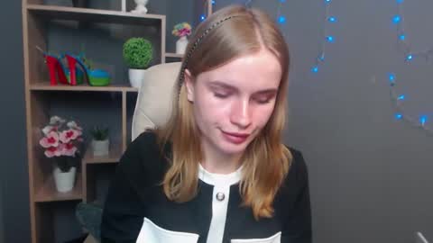 Snapshot of ritakiskis chatting on 11/10/25, 09:03 ritakiskis online show from 11/10/25, 09:03