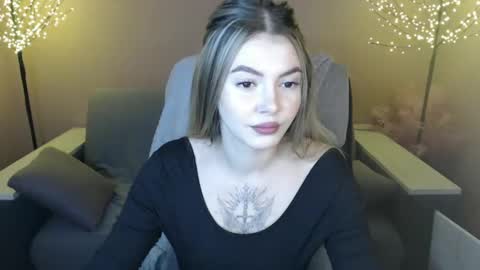 Snapshot of ritaneer chatting on 12/08/24, 09:13 ritaneer online show from 12/08/24, 09:13