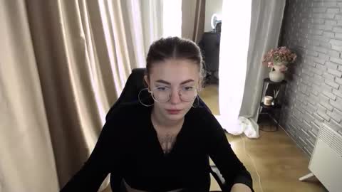 Snapshot of ritaneer chatting on 09/10/25, 08:03 ritaneer online show from 09/10/25, 08:03