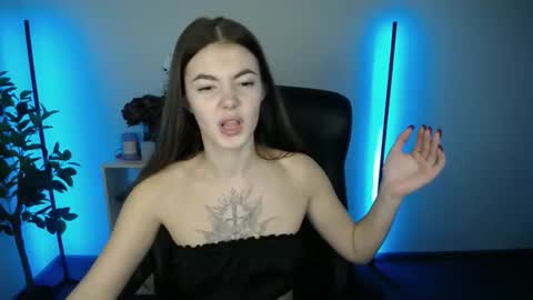 Snapshot of ritaneer chatting on 11/24/25, 10:48 ritaneer online show from 11/24/25, 10:48