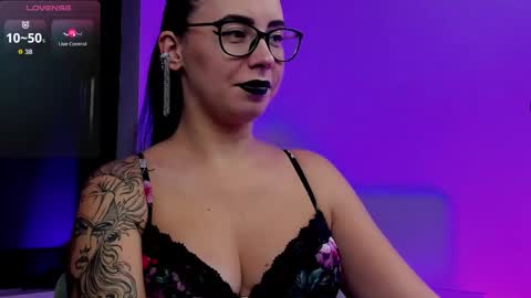 Miss Rita online show from 11/12/25, 01:44