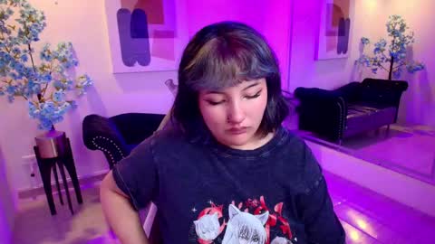 Snapshot of ritsuka_berry chatting on 04/21/26, 01:42 Ritsuka online show from 04/21/26, 01:42