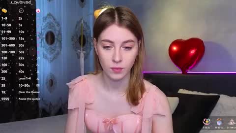 Snapshot of river_flowerr chatting on 02/09/26, 04:05 Miley online show from 02/09/26, 04:05