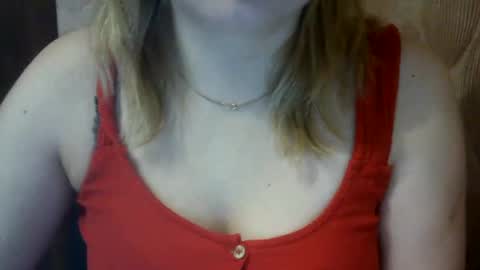 Snapshot of riveramaureen chatting on 12/08/24, 02:30 RiveraMaureen online show from 12/08/24, 02:30