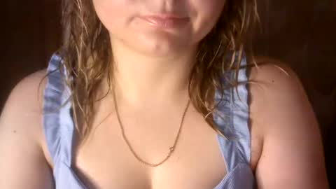 Snapshot of riveramaureen chatting on 12/30/24, 12:00 RiveraMaureen online show from 12/30/24, 12:00