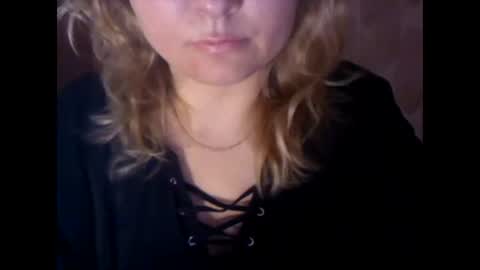 Snapshot of riveramaureen chatting on 01/09/25, 05:23 RiveraMaureen online show from 01/09/25, 05:23