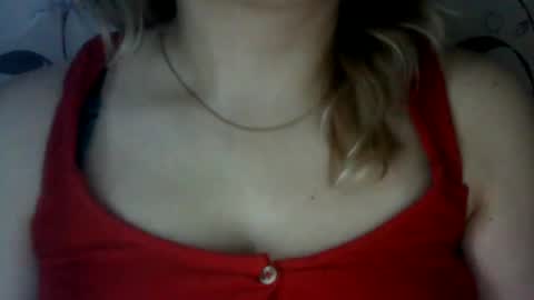 Snapshot of riveramaureen chatting on 01/19/25, 11:45 RiveraMaureen online show from 01/19/25, 11:45