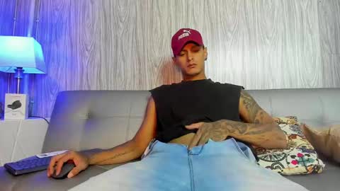 Snapshot of rivernbalderr chatting on 09/17/25, 02:57  Its Rivern Show  online show from 09/17/25, 02:57