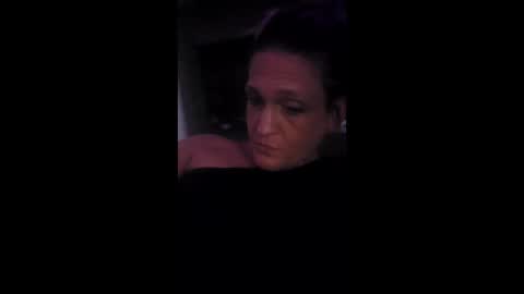 Snapshot of rjeanr chatting on 12/18/25, 09:15 Randiz online show from 12/18/25, 09:15