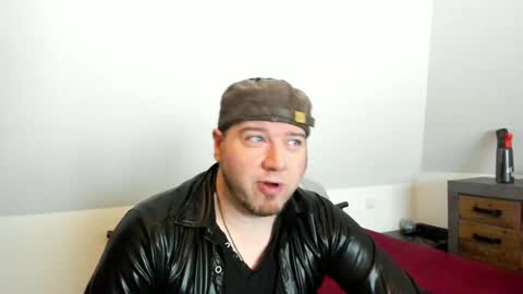 Snapshot of rlplover9 chatting on 12/25/24, 04:43 rlplover9 online show from 12/25/24, 04:43