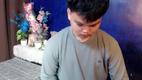 Snapshot of rnl_cum chatting on 04/19/26, 05:56 RICH MY GOAL online show from 04/19/26, 05:56