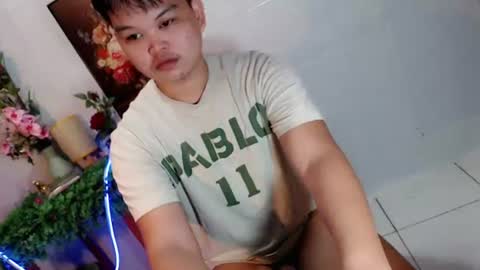 Snapshot of rnl_cum chatting on 06/28/26, 11:44 RICH MY GOAL online show from 06/28/26, 11:44