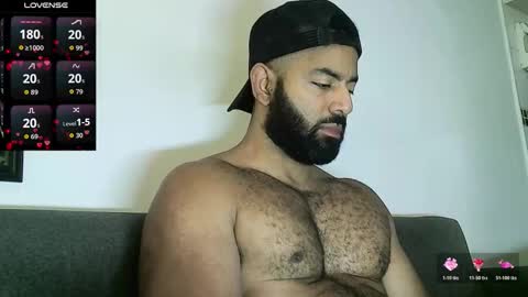 SebasRoa online show from 01/19/26, 03:05