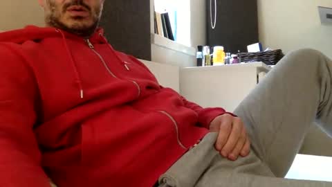 20cm online show from 02/11/25, 09:20