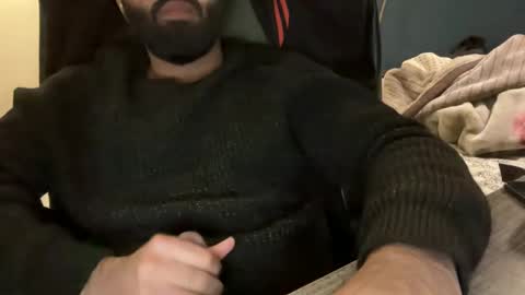 Snapshot of roamexotic chatting on 12/27/24, 12:07 roamexotic online show from 12/27/24, 12:07