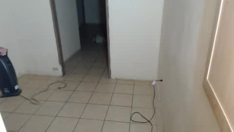 RoastingCorn online show from 12/18/25, 08:09