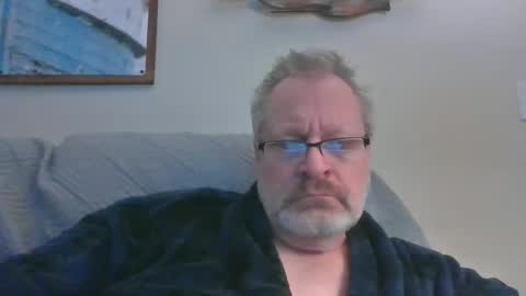Snapshot of rob872217 chatting on 01/20/25, 01:32 rob872217 online show from 01/20/25, 01:32