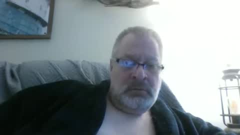Snapshot of rob872217 chatting on 03/10/26, 12:43 rob872217 online show from 03/10/26, 12:43