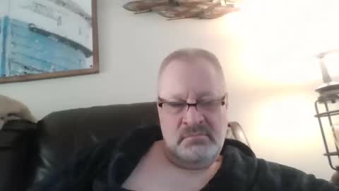 Snapshot of rob872217 chatting on 04/09/26, 12:10 rob872217 online show from 04/09/26, 12:10