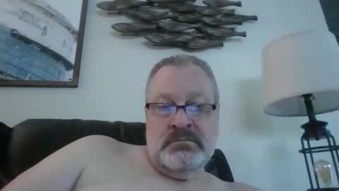 Snapshot of rob872217 chatting on 04/15/26, 01:51 rob872217 online show from 04/15/26, 01:51