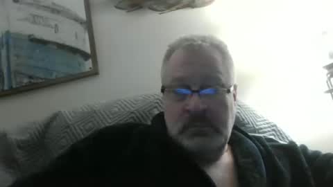 Snapshot of rob872217 chatting on 04/19/26, 12:33 rob872217 online show from 04/19/26, 12:33