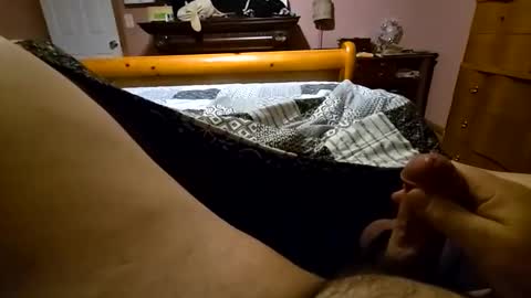 Snapshot of robbiebob6828 chatting on 03/26/26, 02:39 robbiebob6828 online show from 03/26/26, 02:39