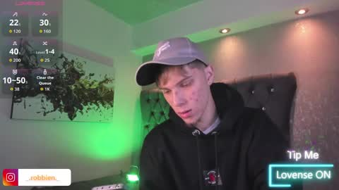 Snapshot of robbinblaze chatting on 04/03/26, 10:08 Robbin online show from 04/03/26, 10:08