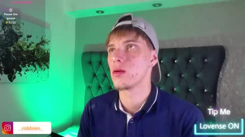 Snapshot of robbinblaze chatting on 04/15/26, 05:25 Robbin online show from 04/15/26, 05:25