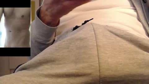 robby66_56 online show from 10/01/25, 06:36