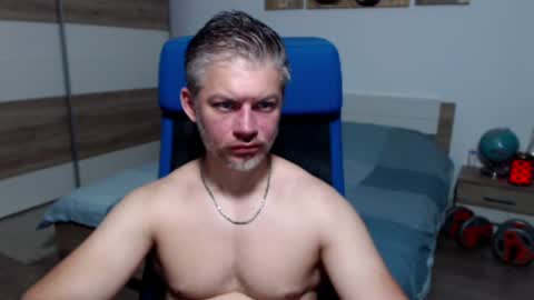 Snapshot of robbyshawz chatting on 06/11/26, 04:10 robbyshawz online show from 06/11/26, 04:10