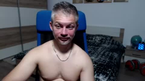 Snapshot of robbyshawz chatting on 06/21/26, 05:54 robbyshawz online show from 06/21/26, 05:54