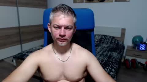 Snapshot of robbyshawz chatting on 06/23/26, 04:10 robbyshawz online show from 06/23/26, 04:10