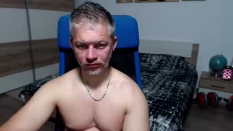 Snapshot of robbyshawz chatting on 06/26/26, 04:28 robbyshawz online show from 06/26/26, 04:28
