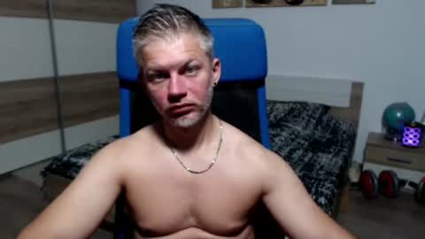 Snapshot of robbyshawz chatting on 07/02/26, 04:18 robbyshawz online show from 07/02/26, 04:18