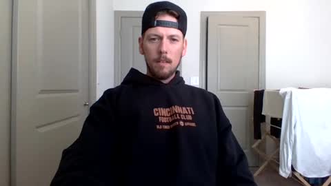 Snapshot of robcolt2541 chatting on 07/14/26, 03:29 robcolt2541 online show from 07/14/26, 03:29