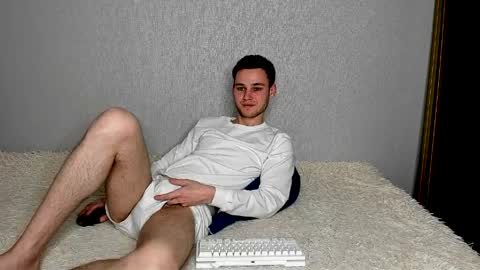 Snapshot of robert10211 chatting on 04/03/26, 06:17 robert10211 online show from 04/03/26, 06:17