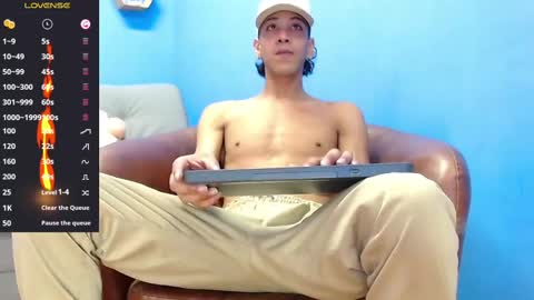 robert_kingg online show from 10/06/25, 07:22