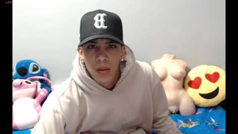 robert_kingg online show from 02/19/26, 07:37