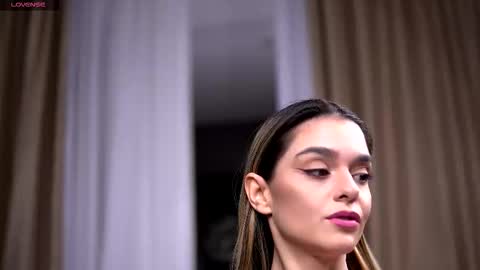 Roberta online show from 10/15/25, 09:09